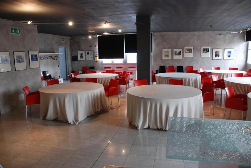 Hotel Metropolis ريجّو إيميليا المظهر الخارجي الصورة